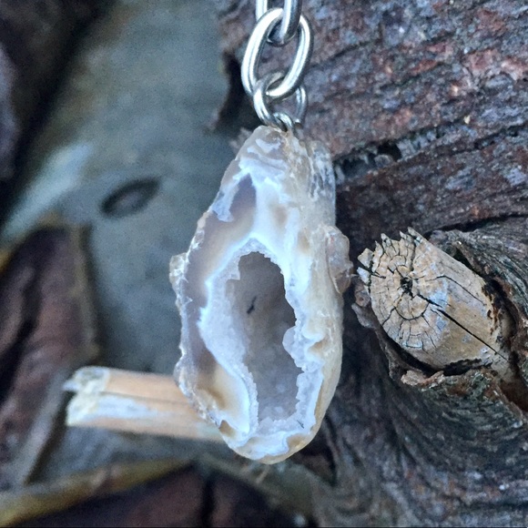 Natural Agate with Druzy Keychain - Half Geode - Picture 4 of 13